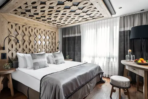 Hotelbärengonten Room DZ34 Retoguntli (6) Min