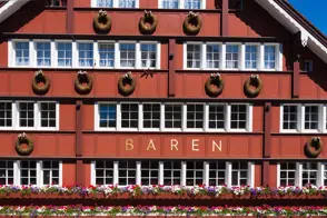 Appenzeller Huus Hotel Bären Gonten Restaurant Bärenstobe Fassade Reto Guntli